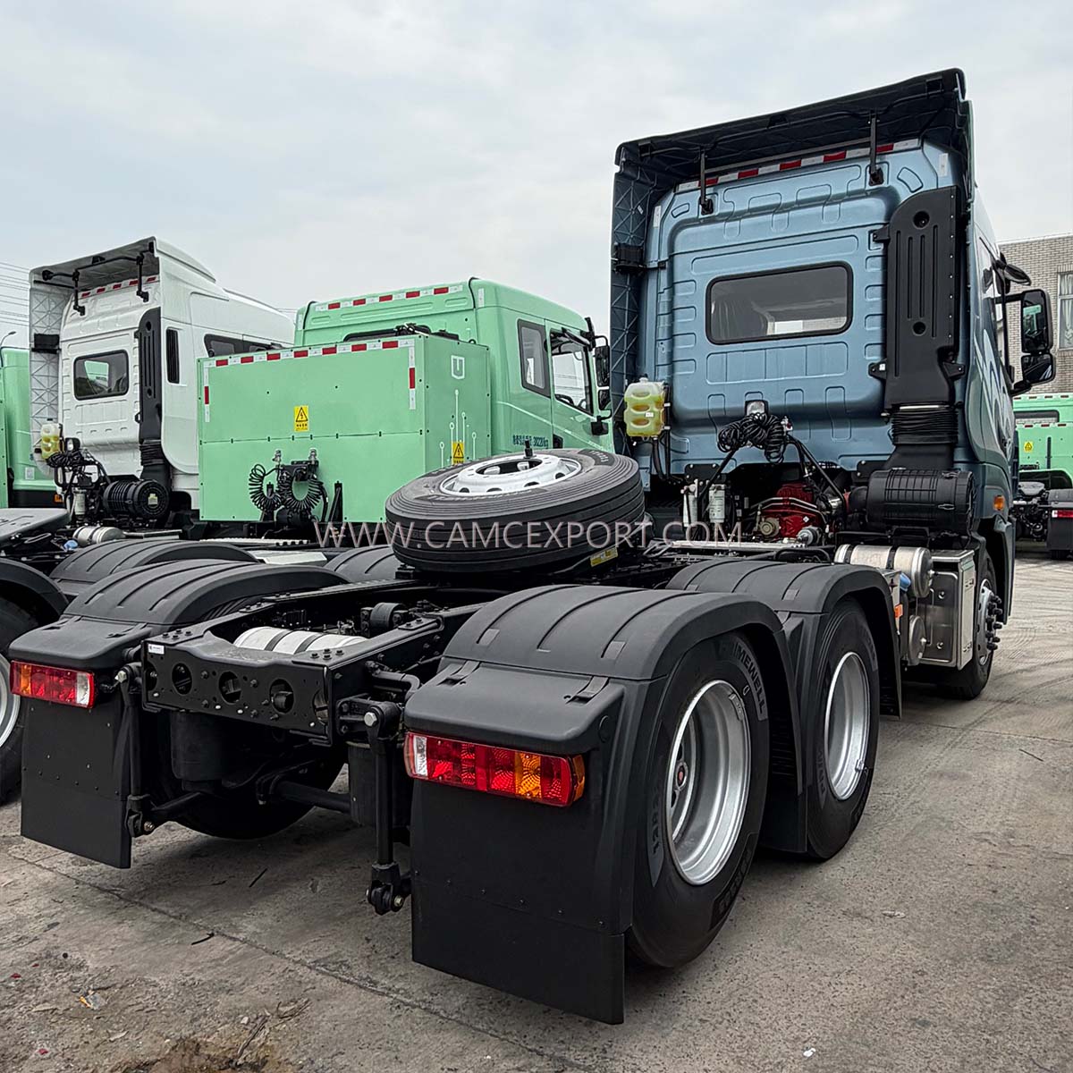 Grey H9 6 × 4 diesel tractor6 Дизельный тягач Grey H9 6×46