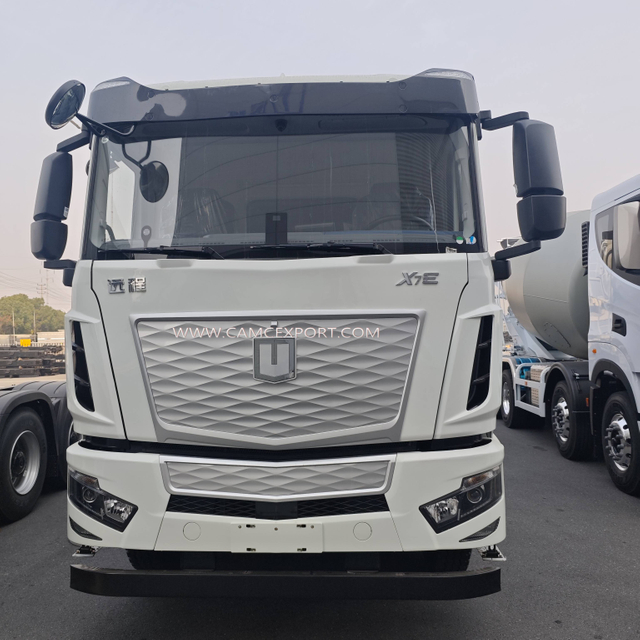 Экологичный автомобильный бетоносмеситель CAMC X7E 8x4 с левым рулем